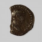 Römische Münze silber | Foto: Michael Schmahl (© Landesamt für Archäologie Sachsen)