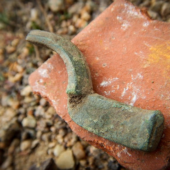 Fibel Bruchstück | Foto: Uwe Schroeder (© Landesamt für Archäologie Sachsen)