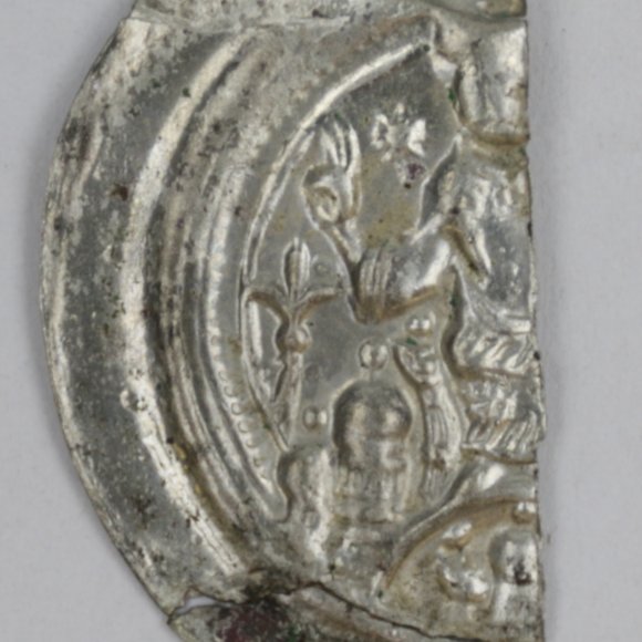 Brakteatenbruchstück - Brakteat ca. 10 Jhd. Silber