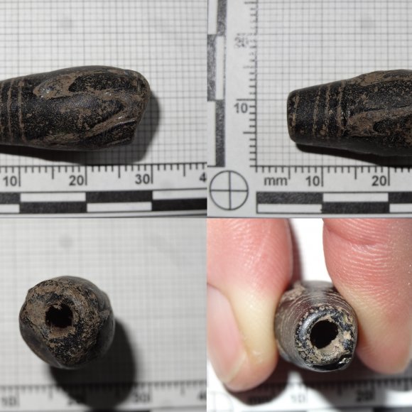 Glasperle oval | Foto: Michael Schmahl (© Landesamt für Archäologie Sachsen) Glasperle oval - ovale Glasperle, vermutlich Slawisch